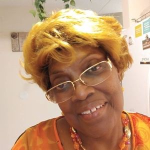 Meet your Posher, Deonne